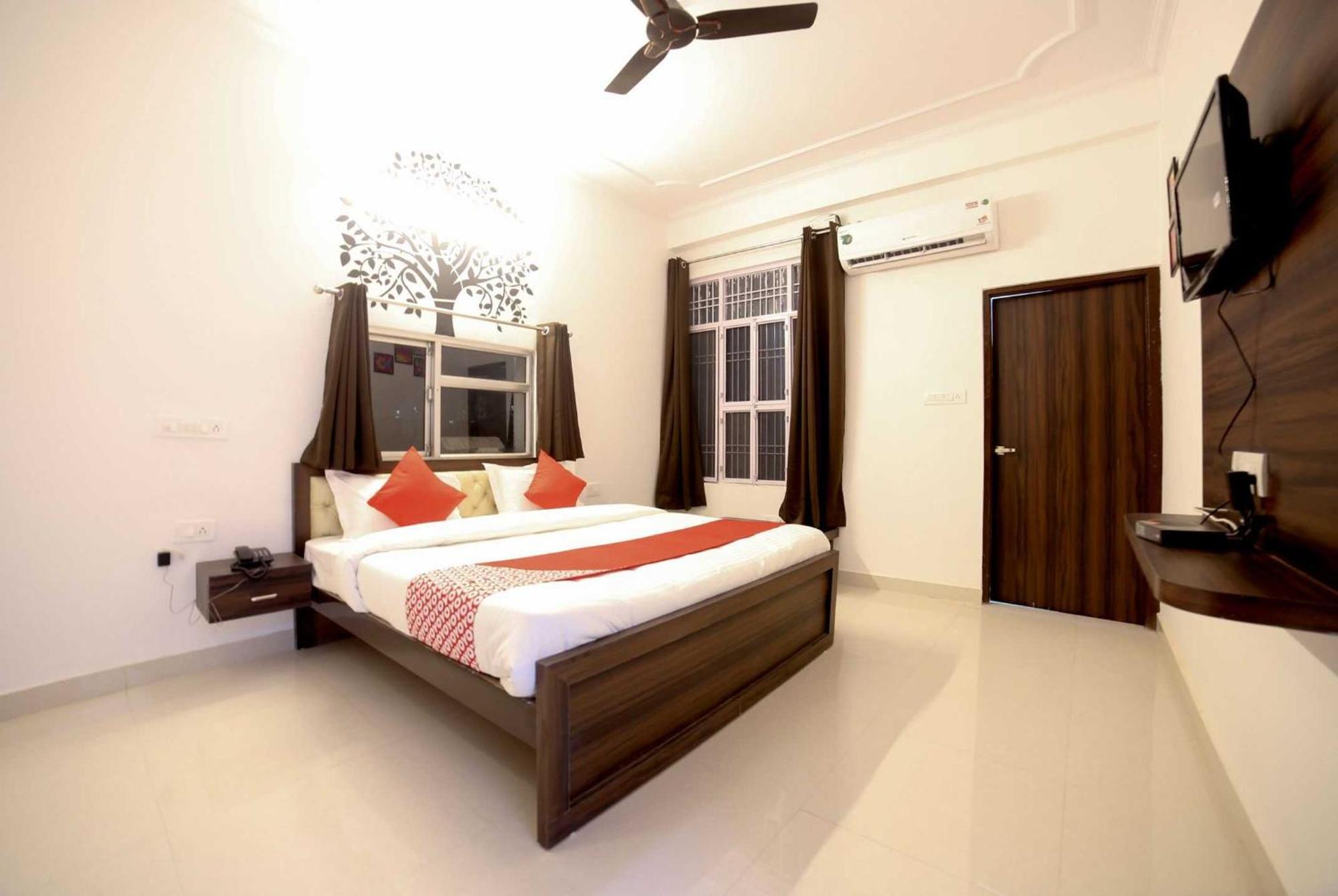 Flagship Hotel Crossroads Jaipur Exterior foto